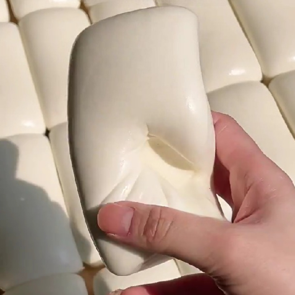 Taba Squishy Yogurt Cake Bread - огляд і ціна Baby Food Yogurt